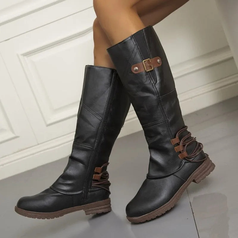 Botas altas de mujer hasta la rodilla con hebillas - vista 2