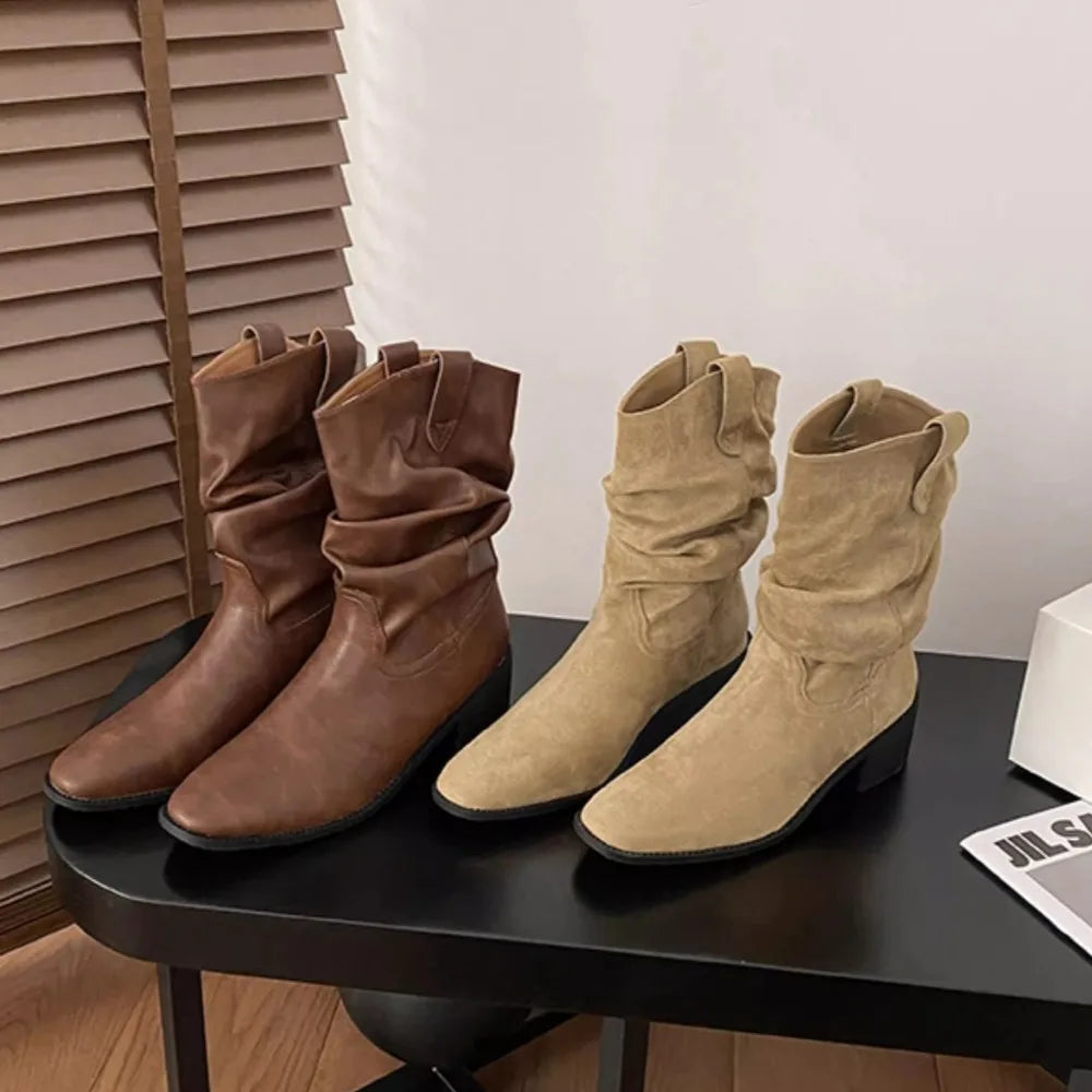 Botas camperas de ante de media caña con boca en V - vista 4