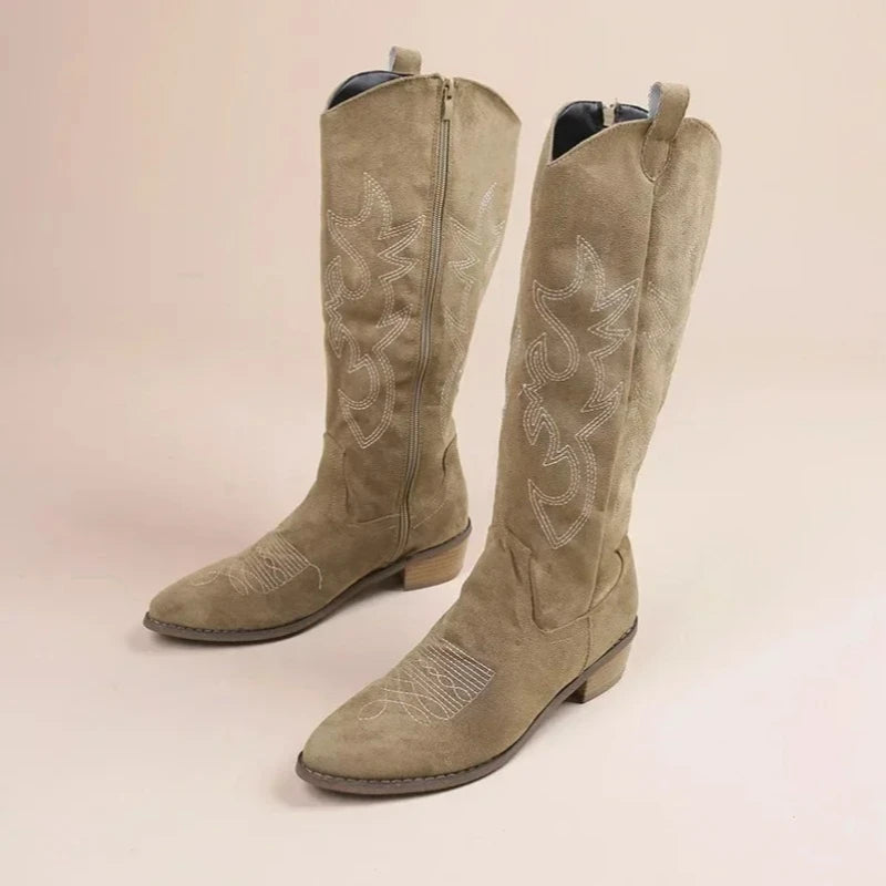 Botas vaqueras altas con bordados western - vista 9