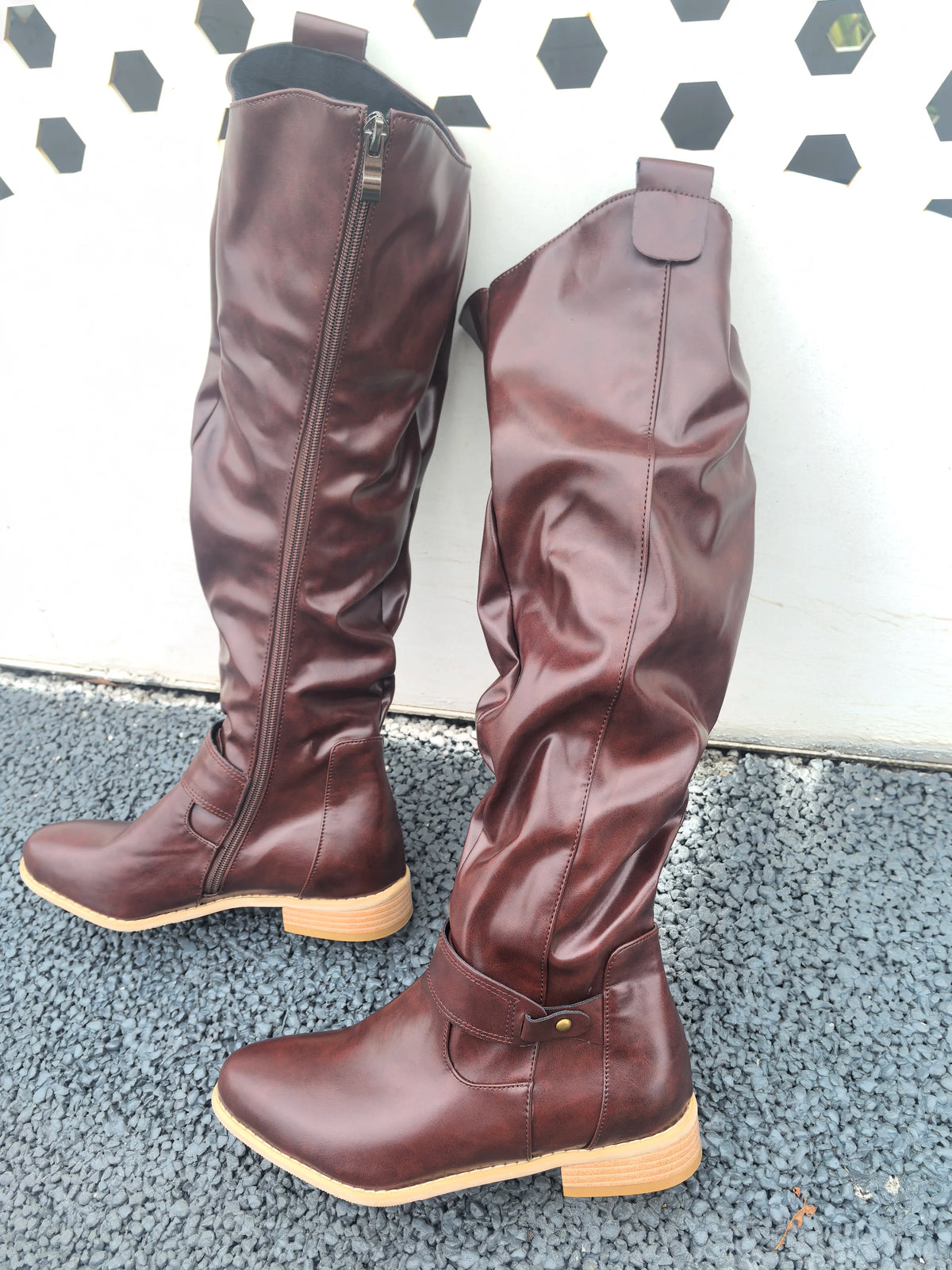 Botas altas de ante con tacón bajo y cremallera lateral - vista 13