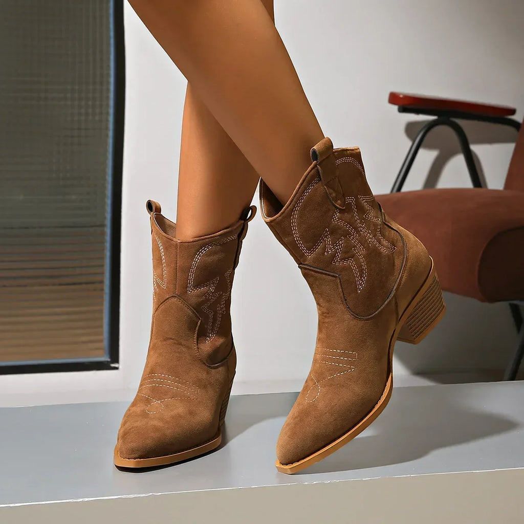 Botines bordados estilo western con punta afilada - vista 6
