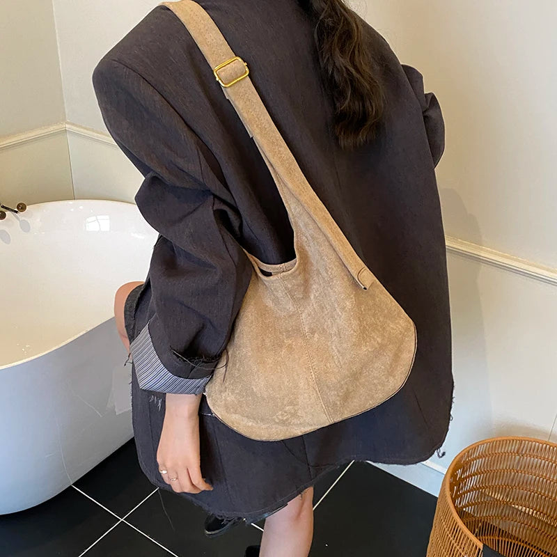 Bolso hobo de piel sintética