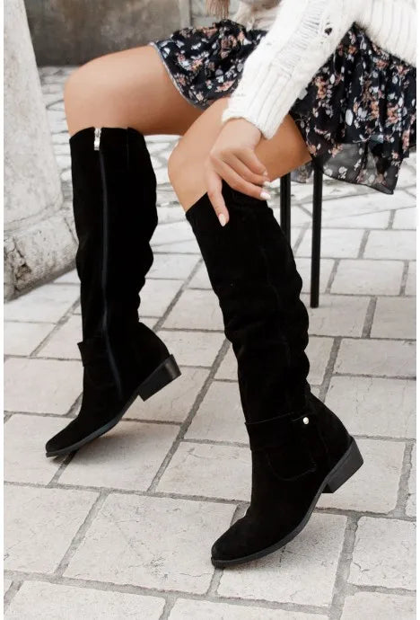 Botas altas de ante con tacón bajo y cremallera lateral - vista 14