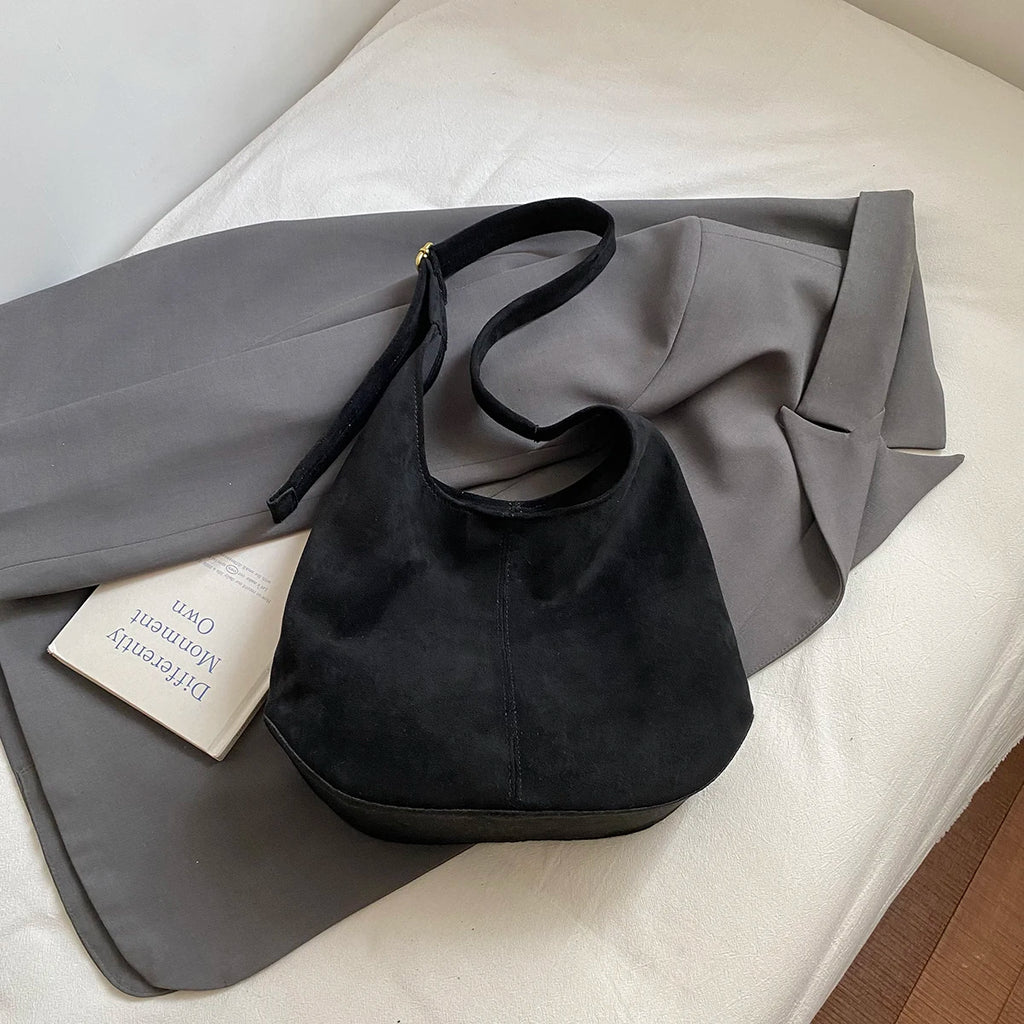 Bolso hobo de piel sintética