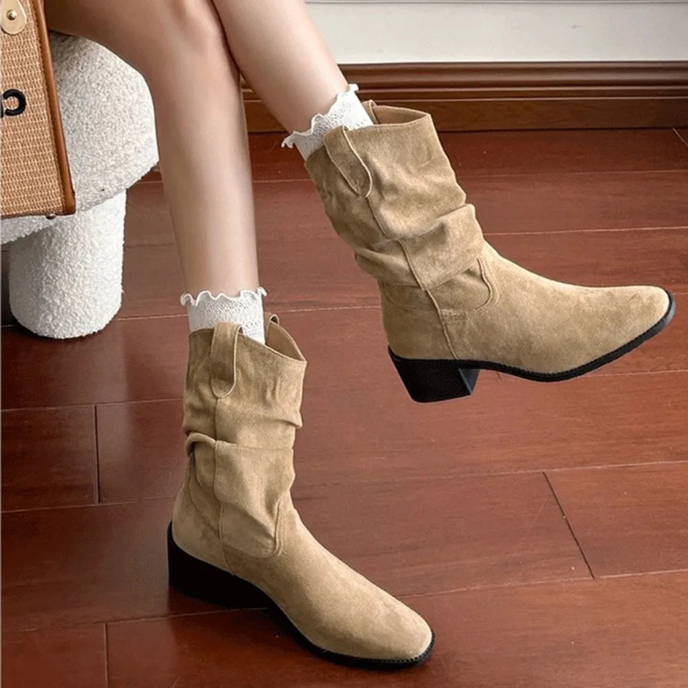 Botas camperas de ante de media caña con boca en V - vista 5