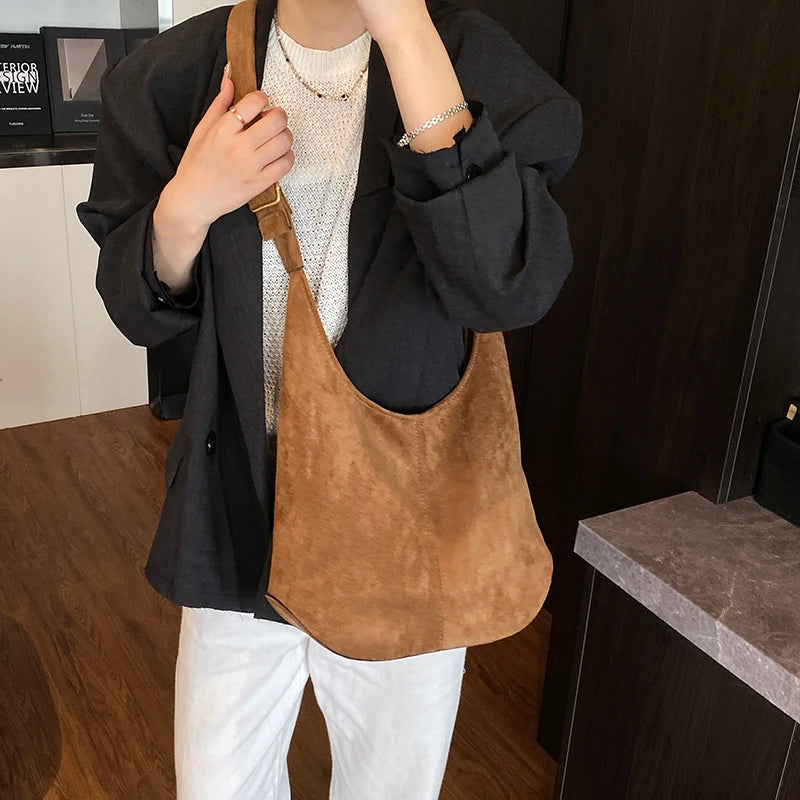 Bolso hobo de piel sintética
