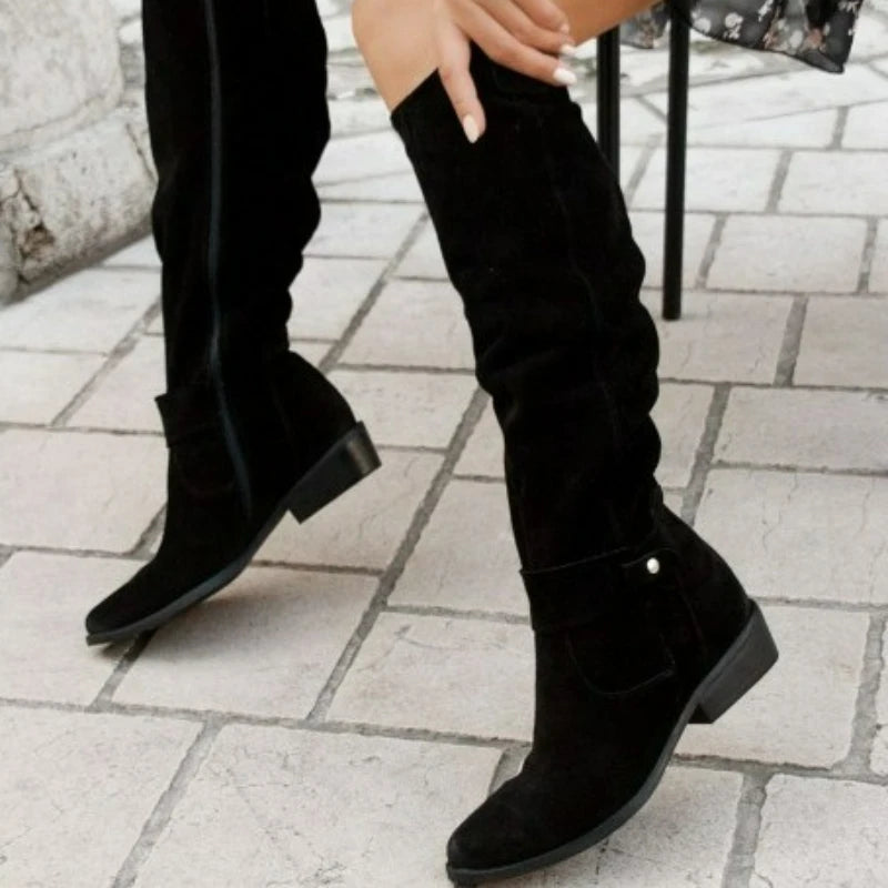 Botas altas de ante con tacón bajo y cremallera lateral - vista 2